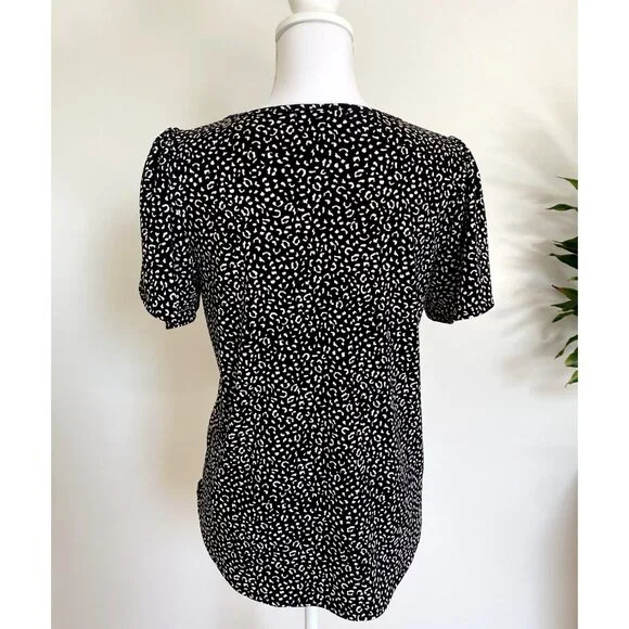 🐆 Leopard Print Tee - Fierce & Fabulous  🐆 - Picture 5 of 8